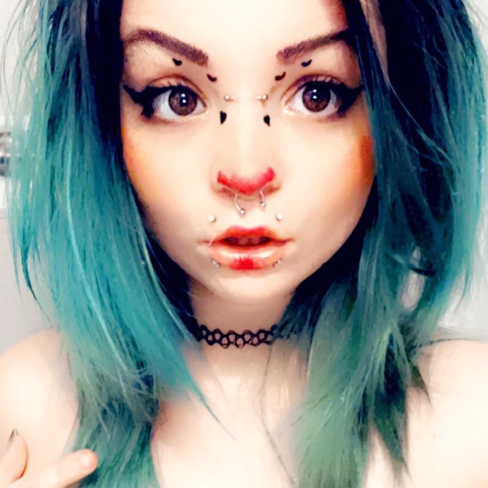 Meet your Posher, Jada